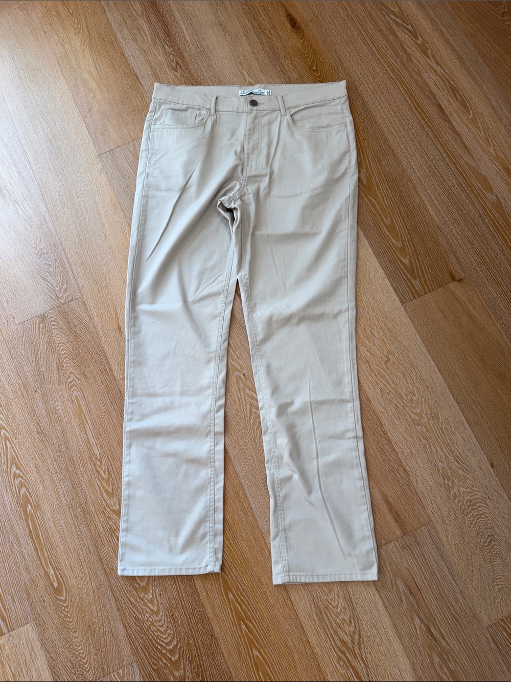Criquet Beige Straight-Leg Jeans